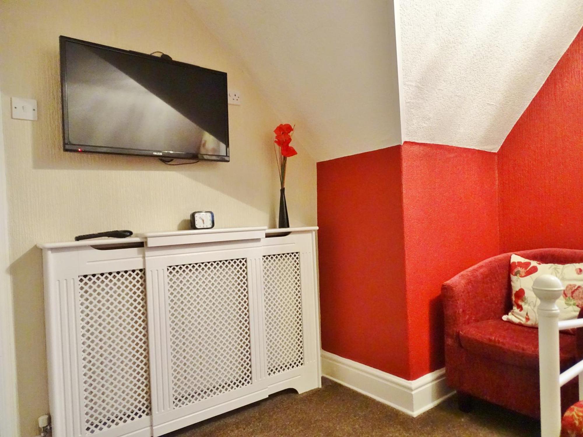 The Beechcliffe Hotel - Over 35'S Only Blackpool Bagian luar foto