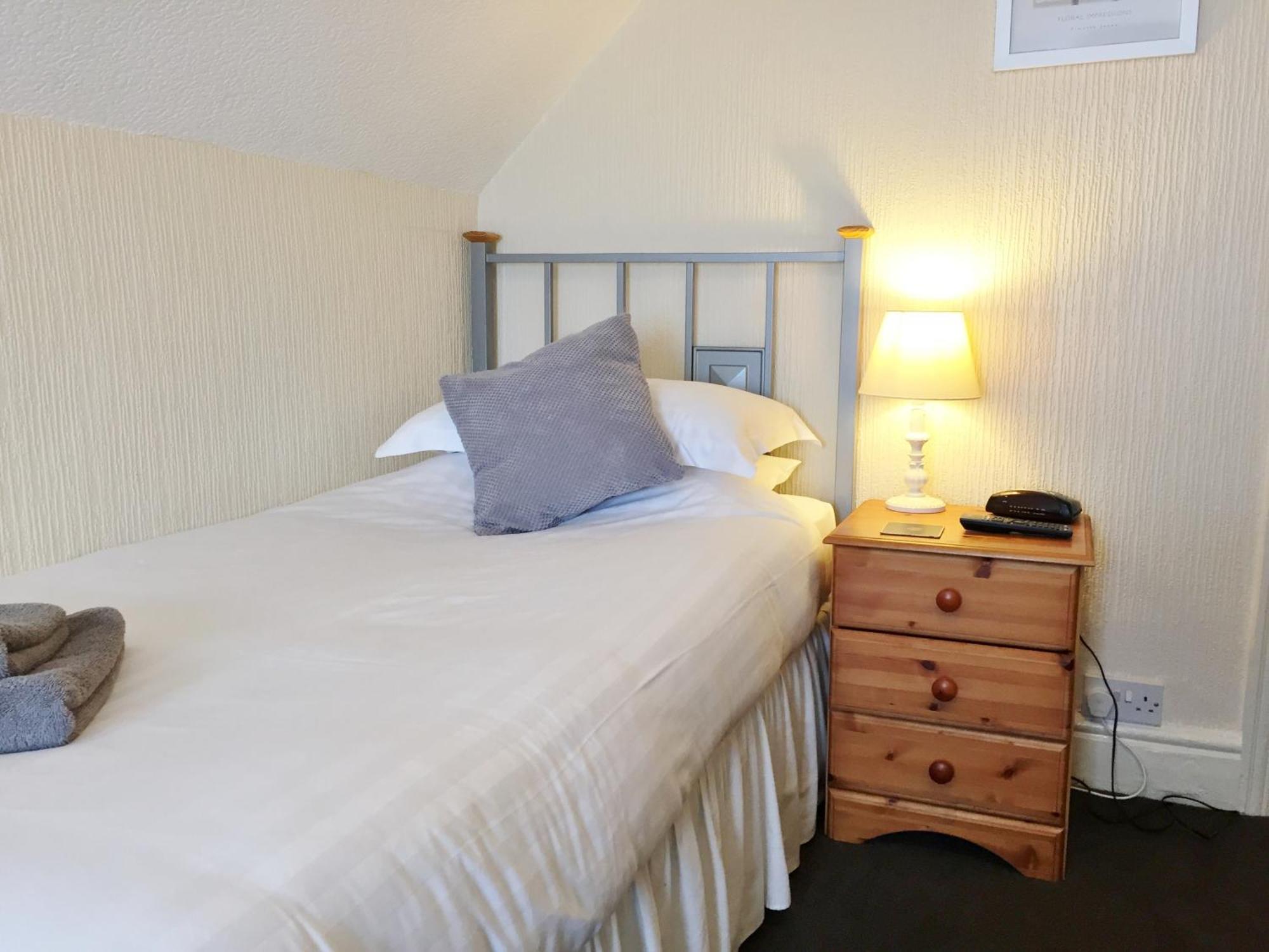 The Beechcliffe Hotel - Over 35'S Only Blackpool Ruang foto